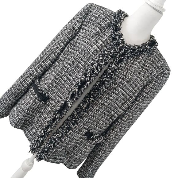KASPER! BLACK & WHITE PLAID NUBBY FINISH, FRINGED EDGE JACKET, BLAZER! SZ 18 - Picture 1 of 11